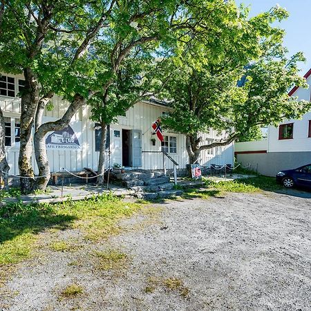 Kafe Friisgarden Bed & Breakfast Ramberg Bagian luar foto